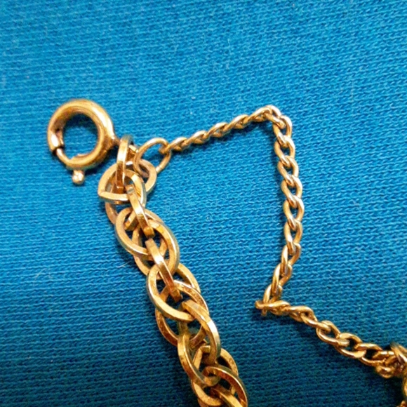 AVON VINTAGE BRACELET - Picture 2 of 3